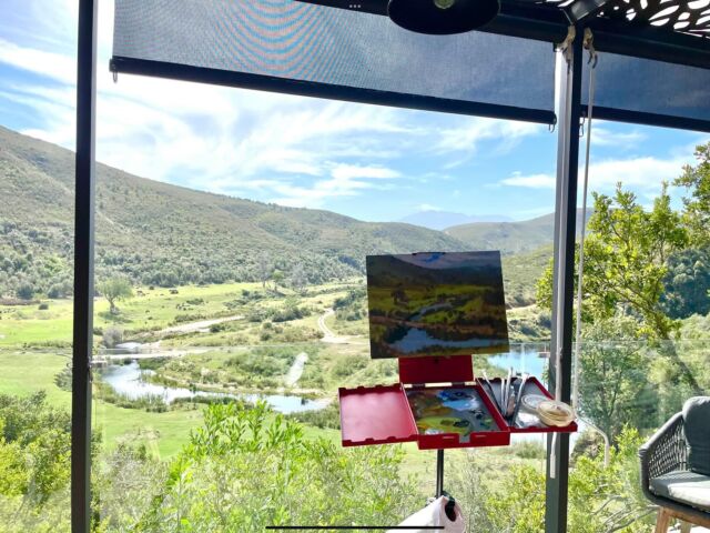 If you would like to have a life changing incredible experience, come with me on my painting safari in South Africa this Sept! We will have beautiful food, expert guides and be safe to observe the animals in their habitat and create paintings from our adventure! #booknow #closingsoon #totallywild #adventure #paintingsafari #artislife #lifeisart #internationalartist #youonlyliveonce #letsdothis #soincredible #lifechanging #wildanimalsafari #blowyourmind #sofun #letspaint #sayyestolife #ichallengeyou #bucketlist More info here: https://georgiamansur.com/workshop/south-africa/