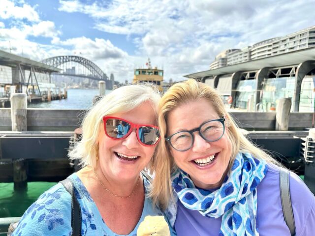 Had a great day in Sydney with my Tennessee sister @loriputnamart and husband Marco. So great to catch up ! Safe travels xo 😘 #artists #internationalartists #friendship #life #funstuff #art #inspiration #joy #pleinair #food #freshair #goodfriends #artislife #lifeisart